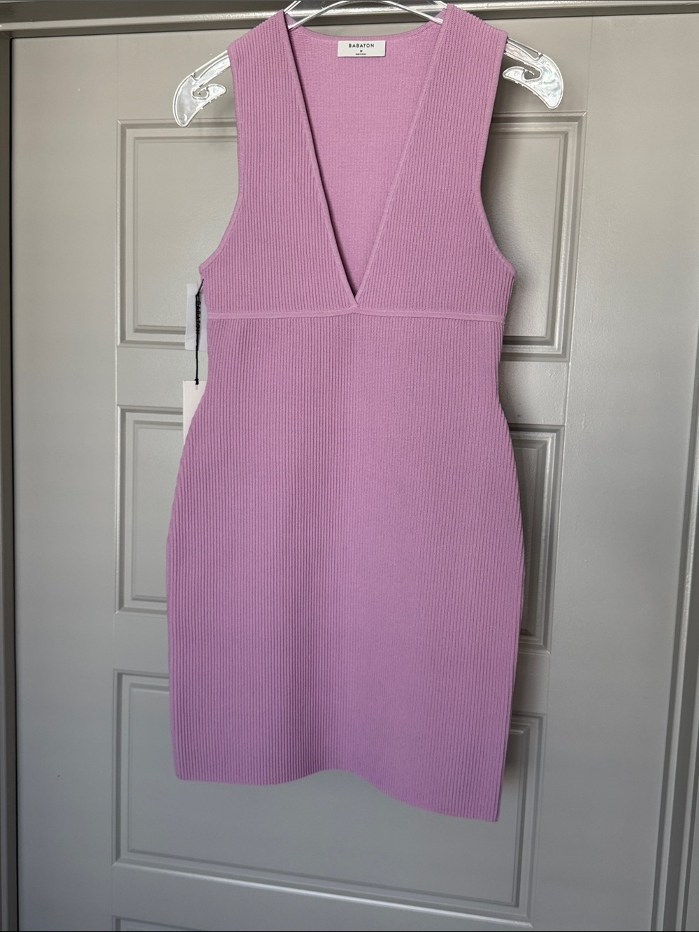 NWT Babaton DEEP V DRESS in LYRICAL LILAC, M